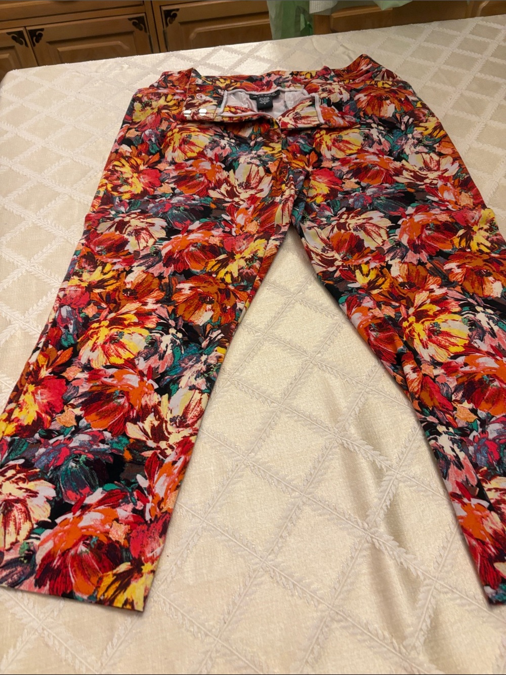 Attyre Floral Cropped Capris in Red, Orange, Yellow and Green